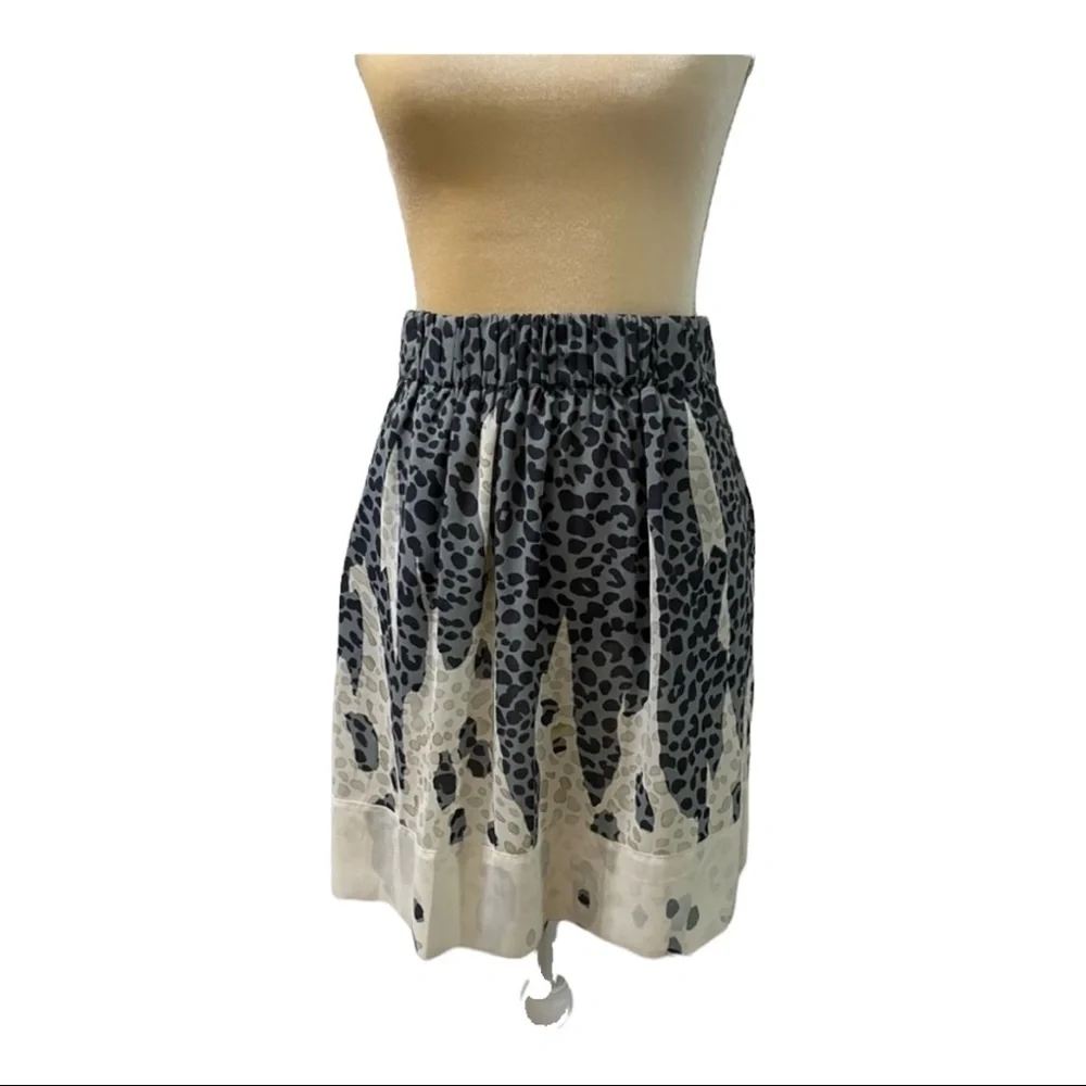 CAbi Skin Print Bella Skirt Style 401 Size Small Animal Print Cream Gray